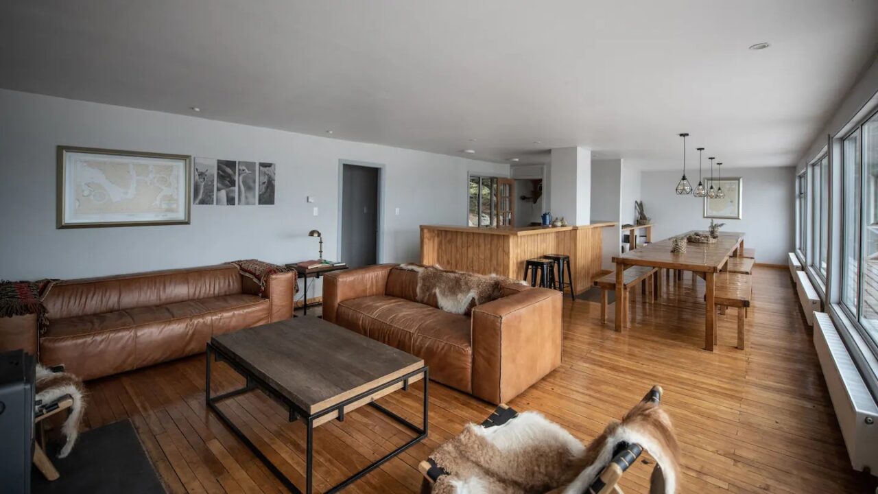 Casa Bahía Esperanza, el Airbnb más caro de Chile