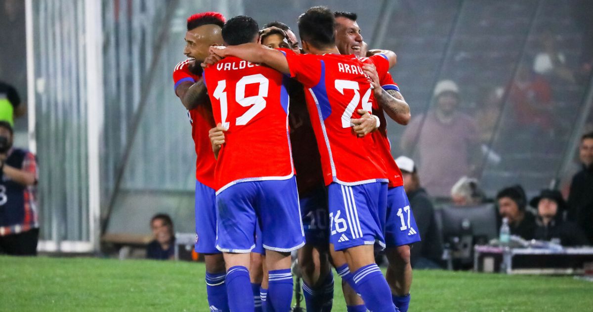 Alexander Aravena fue destacado por Gary Medel en el triunfo de Chile a Paraguay.