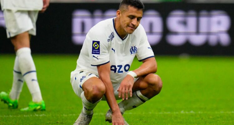 Prensa francesa fulminó a Alexis Sánchez tras eliminación del Marsella