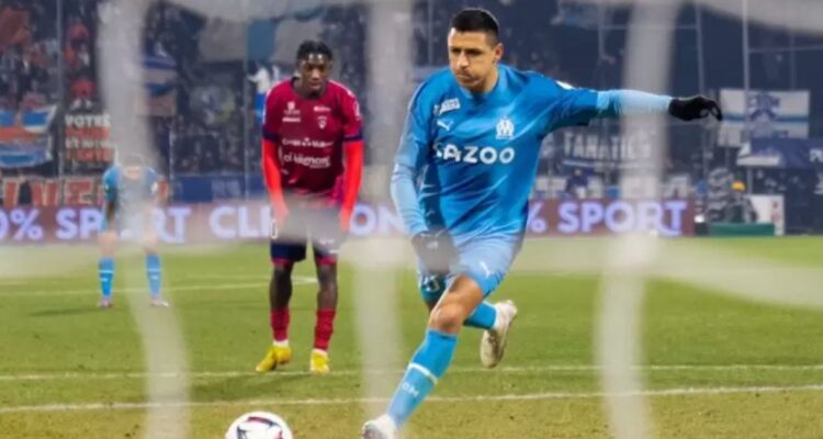 “Si juntara a Alexis con otro delantero…”: DT del Marsella apunta a un posible cambio de esquema