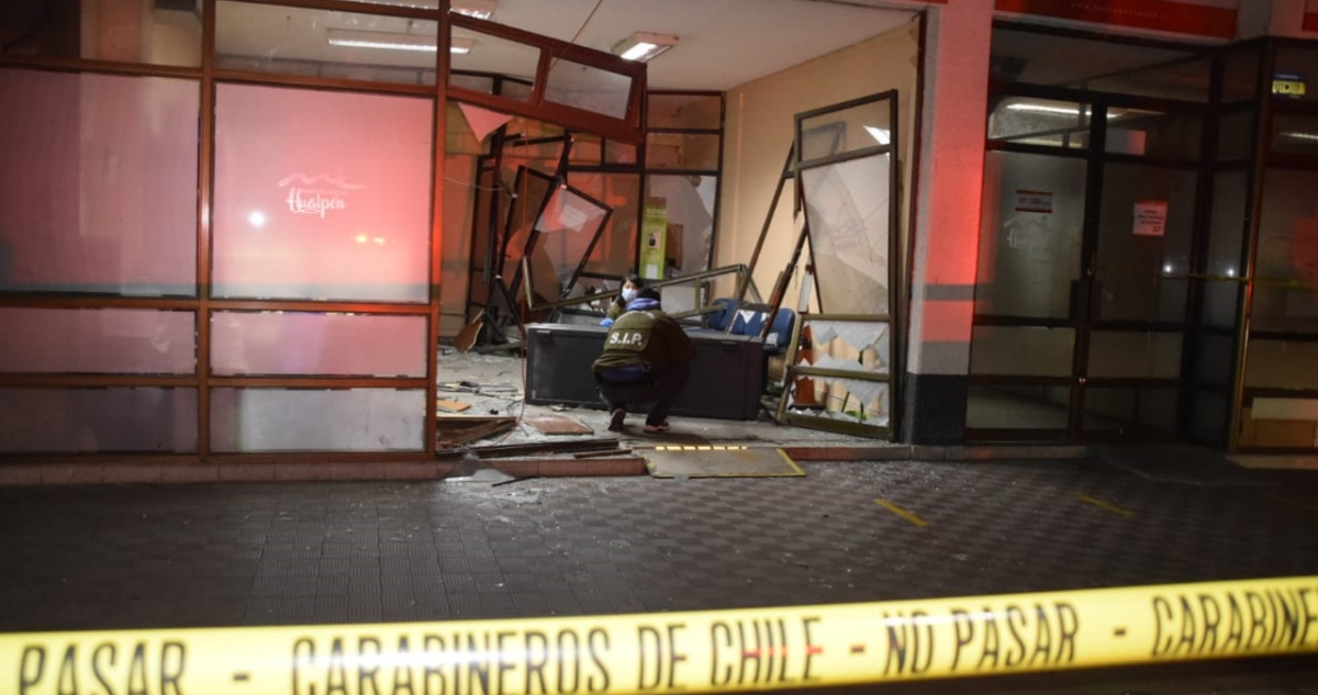 Desconocidos realizan alunizaje en oficina de municipio de Hualpén