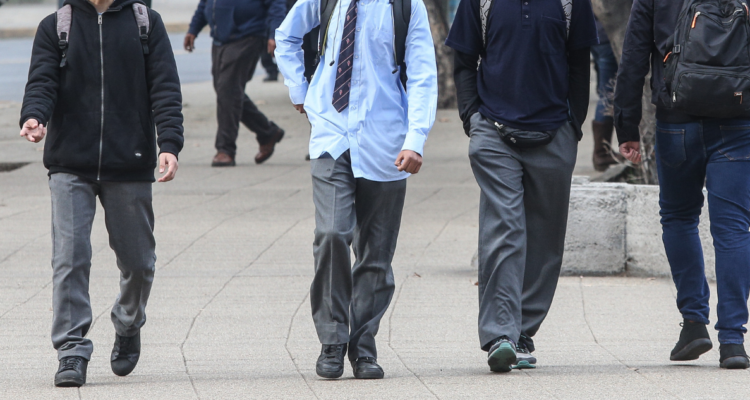 Amenaza online de tiroteo a liceo bicentenario de Antofagasta provoca suspensión de clases