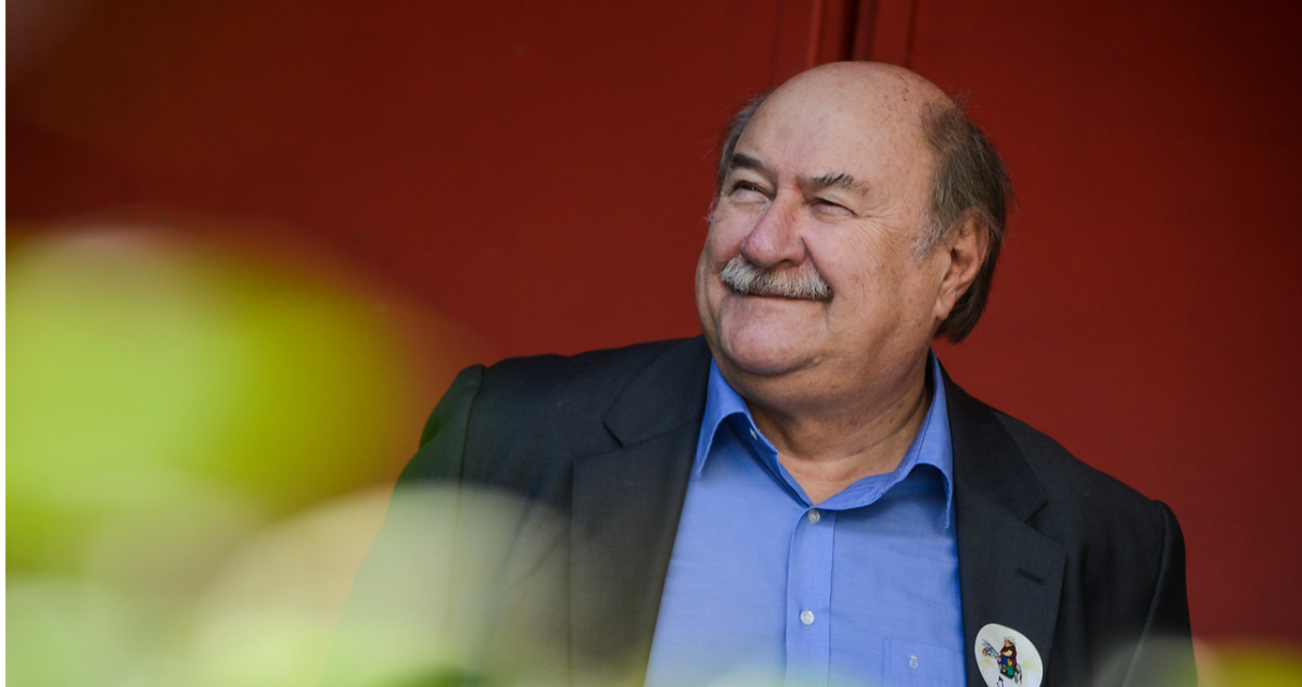 Antonio Skármeta escritor chileno
