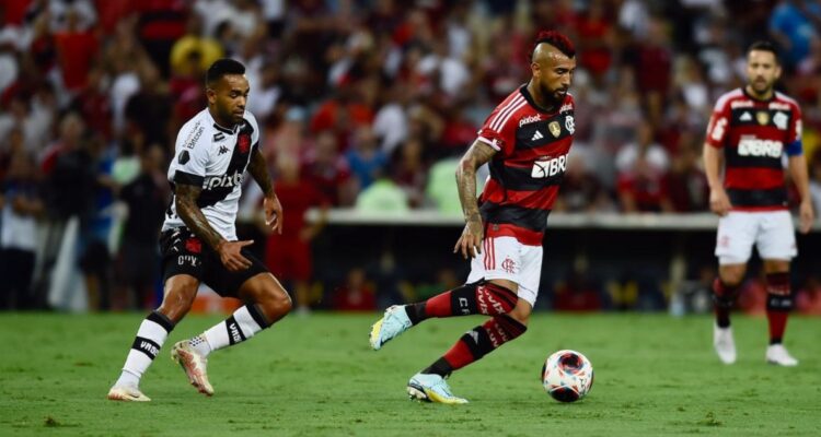 periodista brasileño barrió con Arturo Vidal tras duro traspié del Flamengo