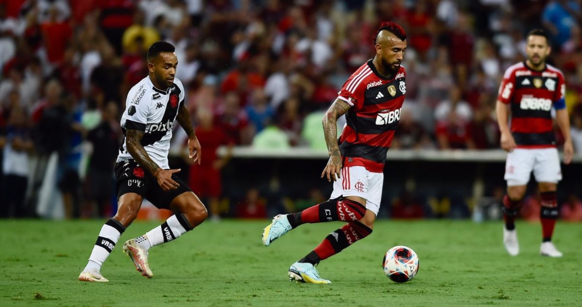 periodista brasileño barrió con Arturo Vidal tras duro traspié del Flamengo