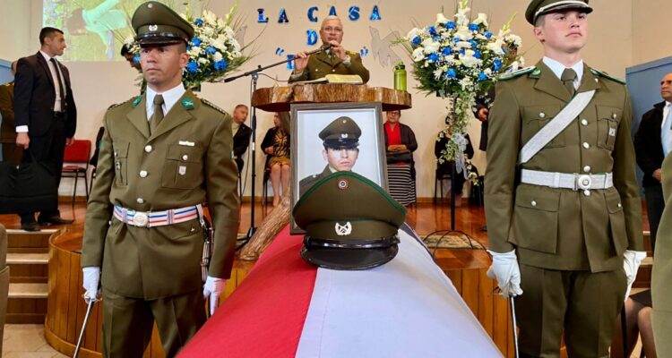 Ascenso de carabinero Alex Salazar