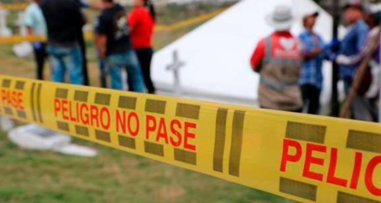 cinta que alerta “no pasar”