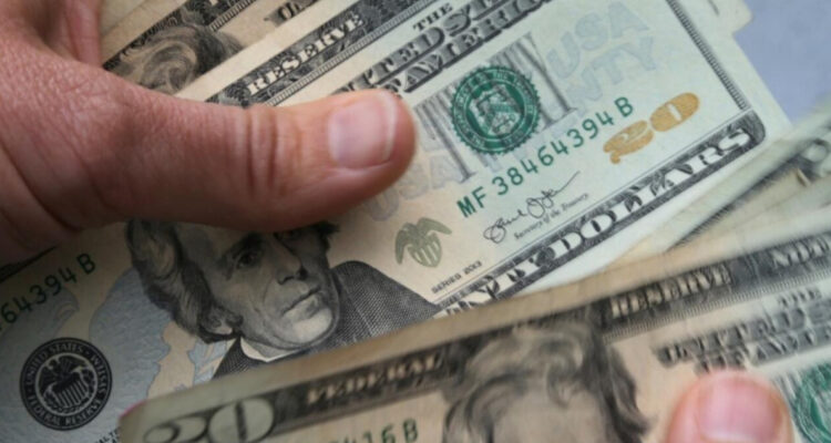 ¿Efectos colaterales en la economía chilena?: la crisis en Bolivia por la sobredemanda de dólares