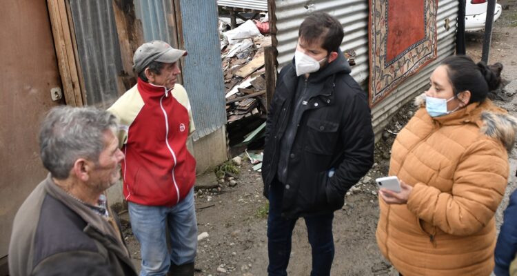 ARCHIVO | Miguel Ángel Bustos – Agencia UNO | Visita de Boric al campamento Las Mulatas durante campaña