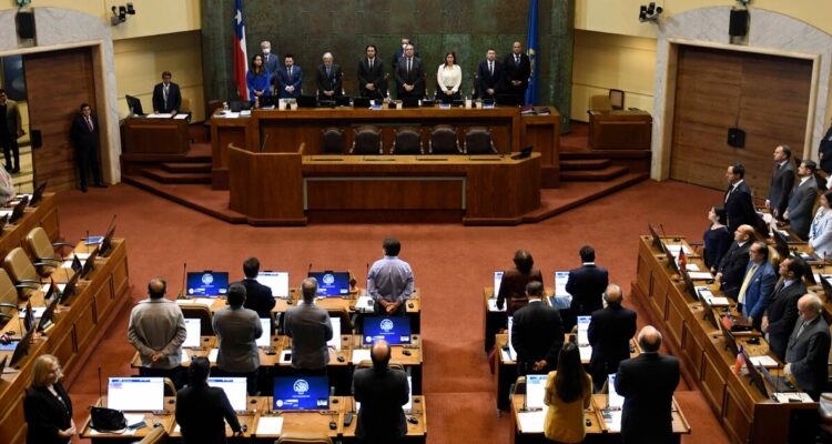 Cámara aprueba proyectos de seguridad: control de armas y secuestros