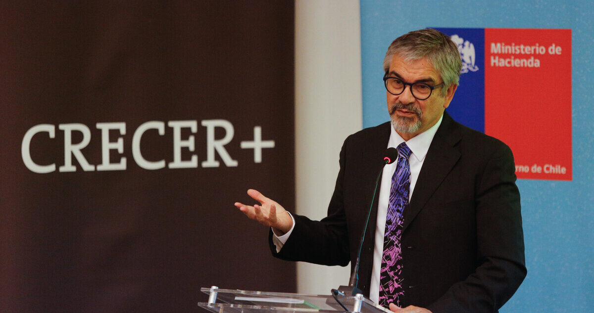 Ministro Marcel lidera reforma tributaria