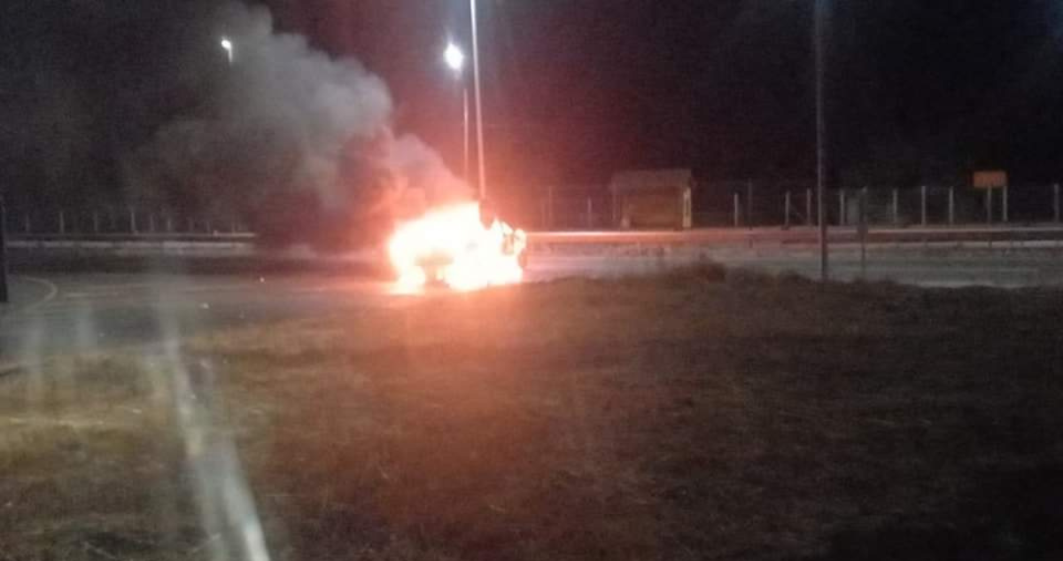 Por camioneta en llamas: suspenden tránsito de norte a sur en Ruta 5, a la altura de Ercilla