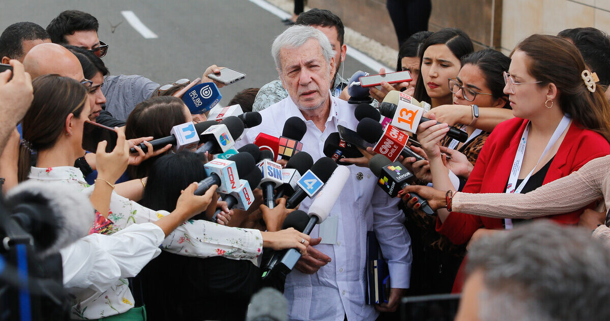 Canciller van Klaveren por Bolivia en Cumbre Iberoamericana