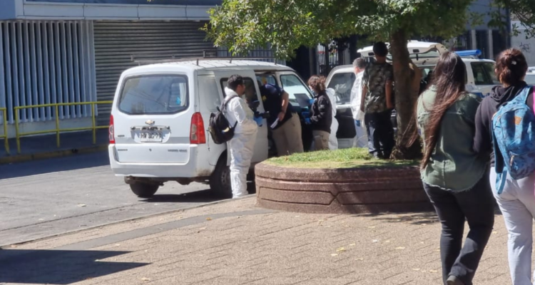 Carabinero repele a balazos asalto en Temuco: delincuentes abandonaron a hombre herido en el hospital