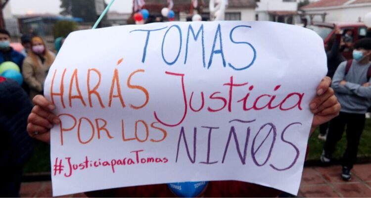 Defensa resta validez a informe que confirma huellas de tío abuelo en cuerpo y ropa de Tomás Bravo