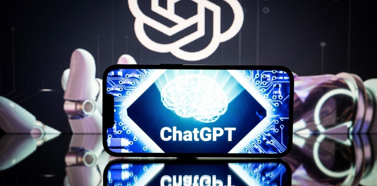 Los 20 empleos que GPT-4 dice poder y no poder reemplazar con su inteligencia artificial