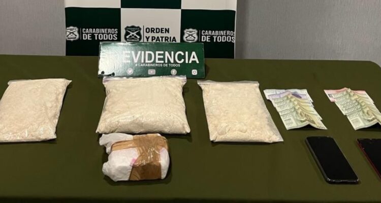 Incautan pasta base y cocaína en Los Ángeles