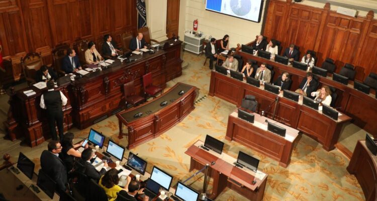 Comisión de Expertos despacha estructura del anteproyecto de nueva Constitución