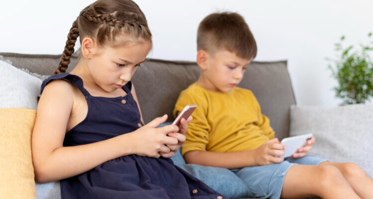 Cómo se relacionan los niños y jóvenes con internet