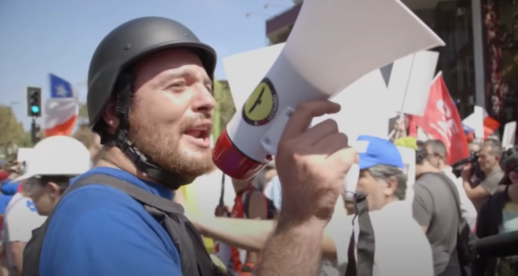 Condenan a Sebastián Izquierdo por delitos en marchas del “Rechazo”: pena se dio por cumplida