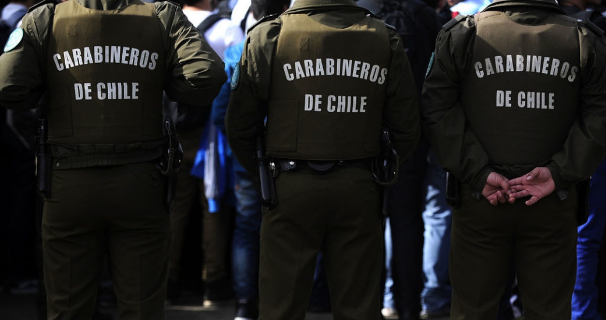Condenan a tres carabineros por golpear y fracturarle un brazo a hombre durante control en Huechuraba