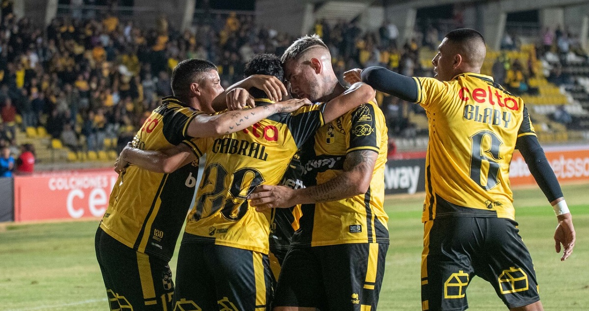 Coquimbo venció a Cobresal y escala en Campeonato Nacional