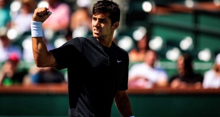 Garin gana en partidazo a Báez, sigue firme en Miami y lo espera Tsitsipas