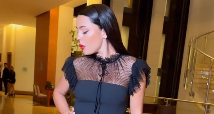 Daniela Aránguiz posa para la cámara seria.