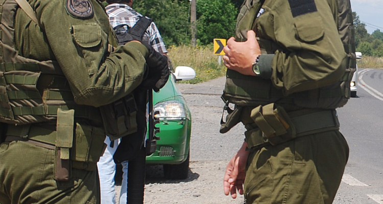 Delincuentes disparan a hombre para robarle camioneta en sector urbano de Ercilla: víctima está grave