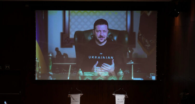 Diputados aprueban recibir a presidente Zelenski de manera telemática pese a rechazo del PC