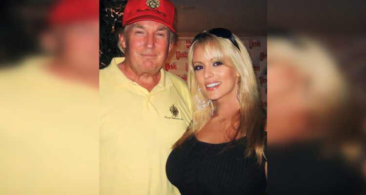Donald Trump acusa “casa de brujas” en su contra tras investigación que involucra a actriz porno