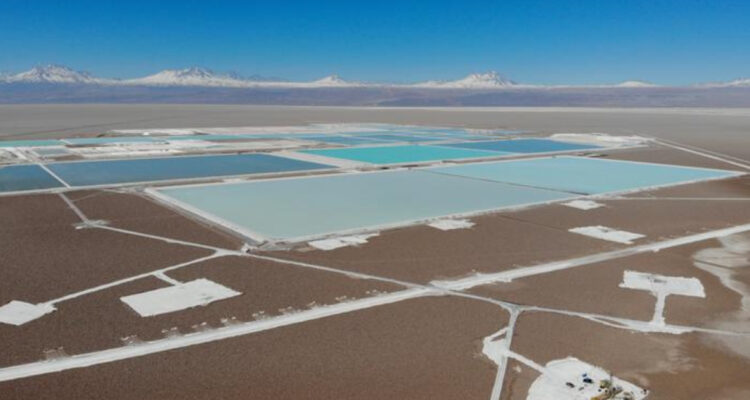 “Hemos ignorado el patio trasero”: EEUU preocupado por presencia china en el litio de América Latina