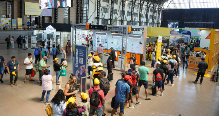 Con éxito y miles de visitantes cierra nueva versión de la Gran Feria de Capacitación de Sodimac