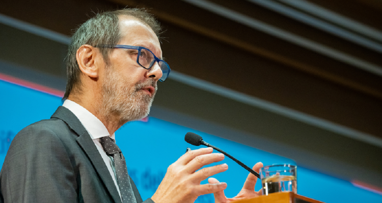 La Fiscalía de Chile comenzó ya a implementar un sistema de inteligencia artificial para sugerir redes criminales y buscar sospechosos.