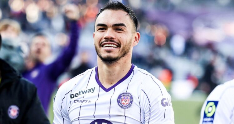 Gabriel Suazo dejó a todos maravillados con su primer gol en el Toulouse FC