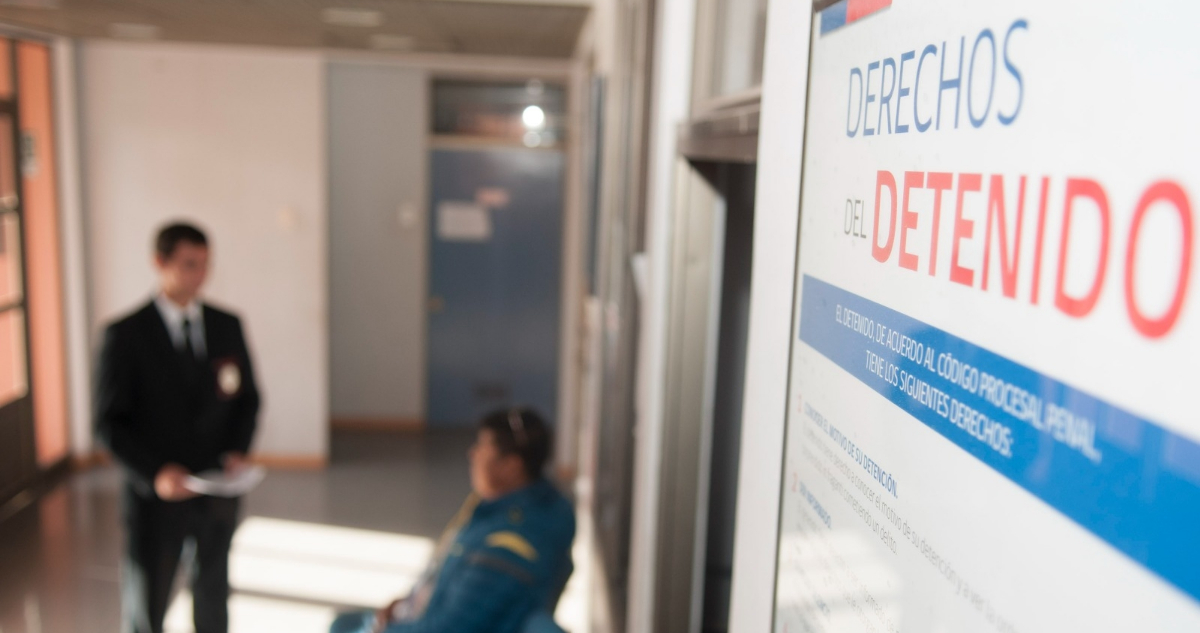 Detienen a joven de 19 años sospechoso de asesinar a gásfiter durante videollamada con su esposa