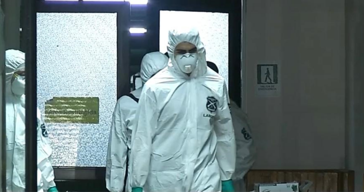Hombre apuñalado muere tras llegar pidiendo auxilio a una comisaría de Estación Central