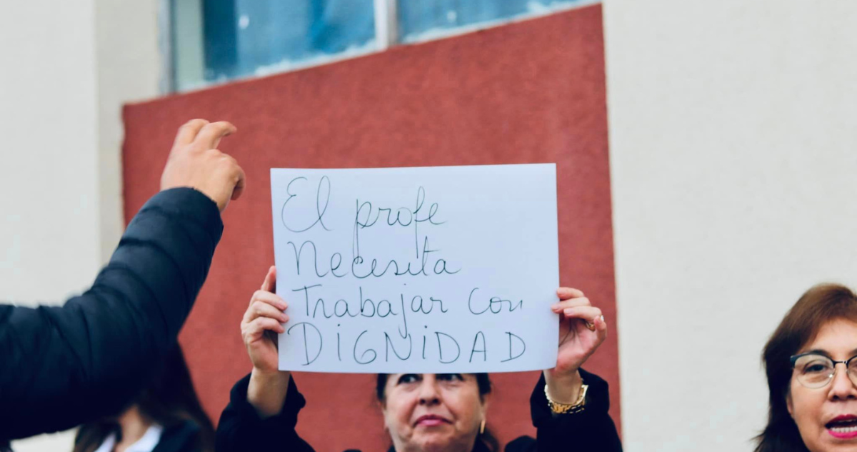 Sindicato de Colegio Etchegoyen inicia huela indefinida