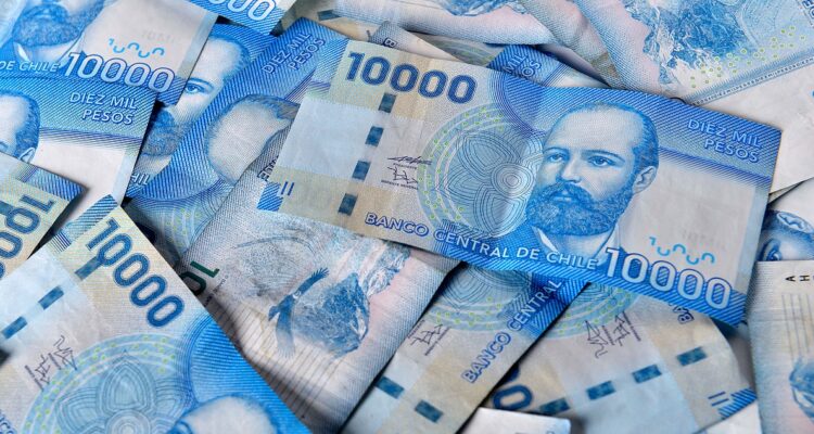 Isapres podrán aumentar sus planes en junio