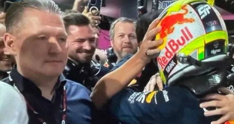 Jos Verstappen se notó disgustado con la victoria de Sergio ‘Checo’ Pérez.