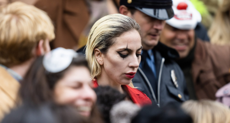 Lady Gaga como Harley Quinn