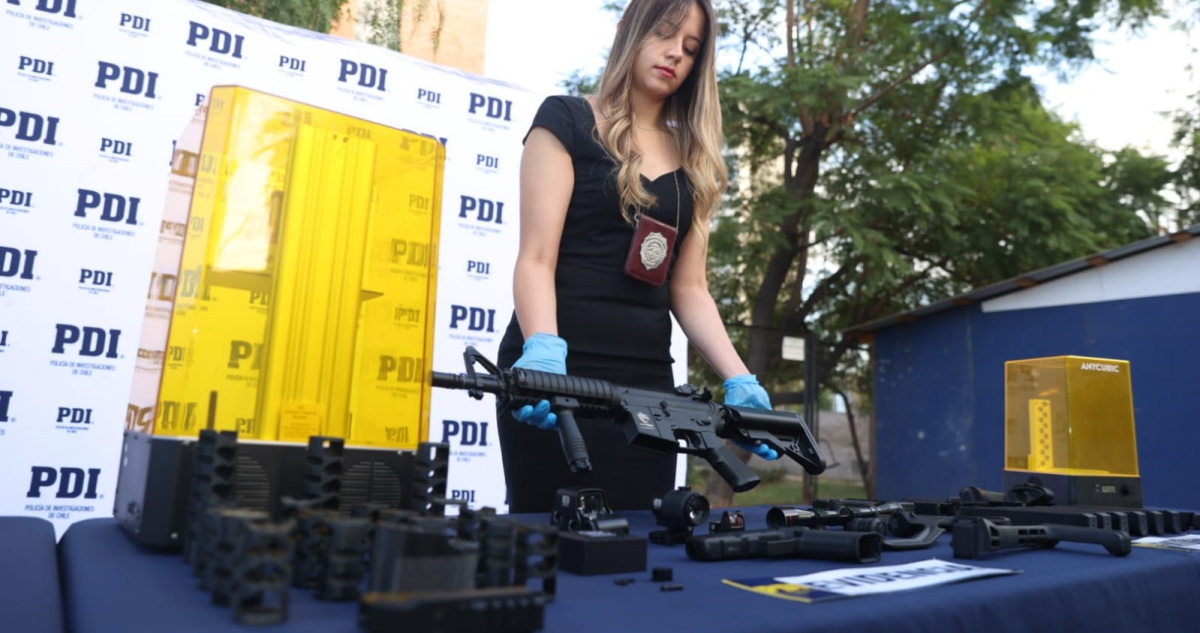 Operativo “Armero 3D” deja cuatro detenidos e incautan impresoras que confeccionaban partes de armas