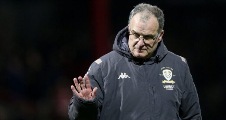 Marcelo Bielsa durante su etapa en Leeds United.
