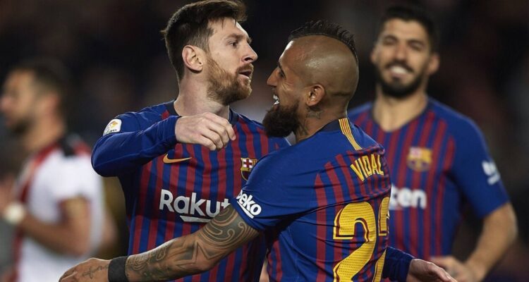 Messi sorprendió con una videollamada a la familia de Arturo Vidal