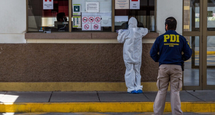 Más de 600 migrantes han sido reconducidos desde la región de Arica a un mes del despliegue militar
