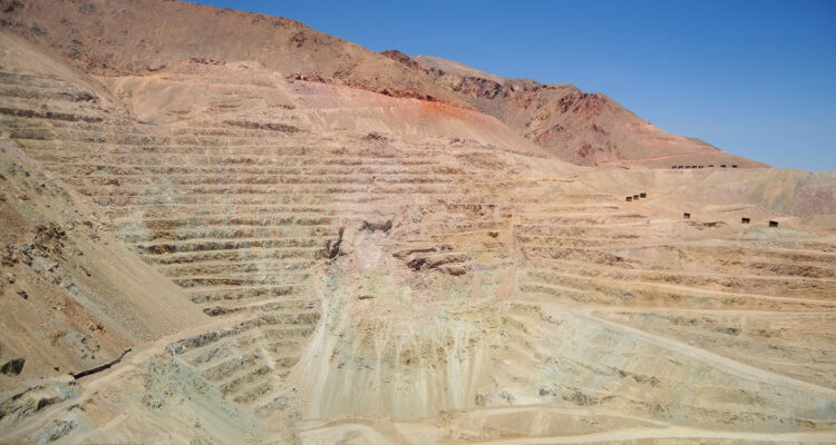 Los inventarios de la minería del cobre anotaron 7% de alza mensual en enero
