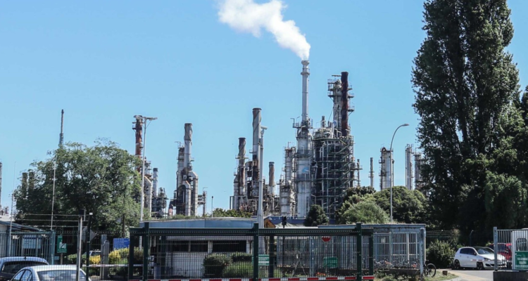 ENAP recibe la multa más alta aplicada por la SMA a una empresa estatal: supera los $1.300 millones