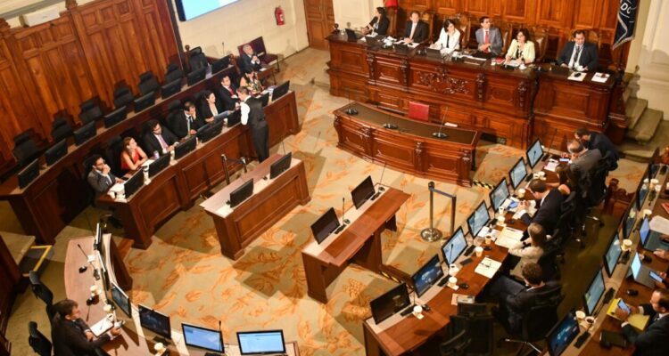 Proceso constituyente: gasto fiscal y acusación constitucional marcan nueva sesión de Comisión Experta