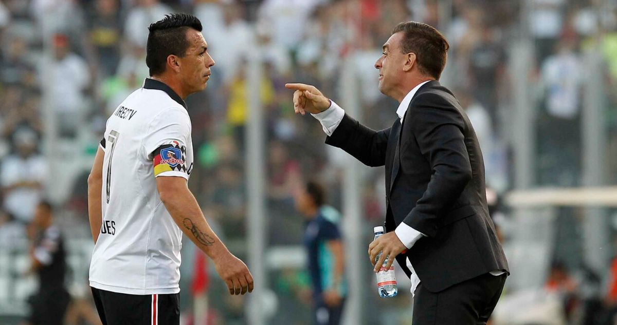 Pablo Guede no olvida a Esteban Paredes en su despedida del fútbol y le envía emotivo mensaje