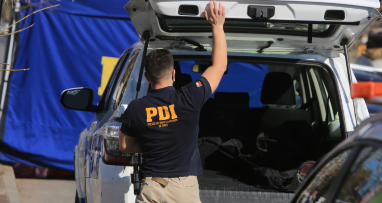 Personal de la Brigada de Homicidios de la PDI.